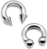 2 piercings tipo herradura circular