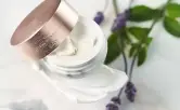 Muestra de Crema de día y sérum The Ritual of Namaste Glow 