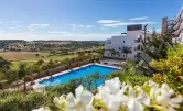 Apartamentos Resort 4★ con desayuno desde 1 noche en Estepona