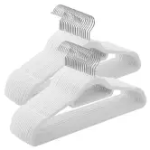50 Perchas de terciopelo blancas
