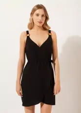 Vestido Corto Cruzado
