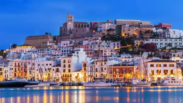 Ibiza 6 noches de hotel + vuelos Ibiza 6 noches de hotel + vuelos