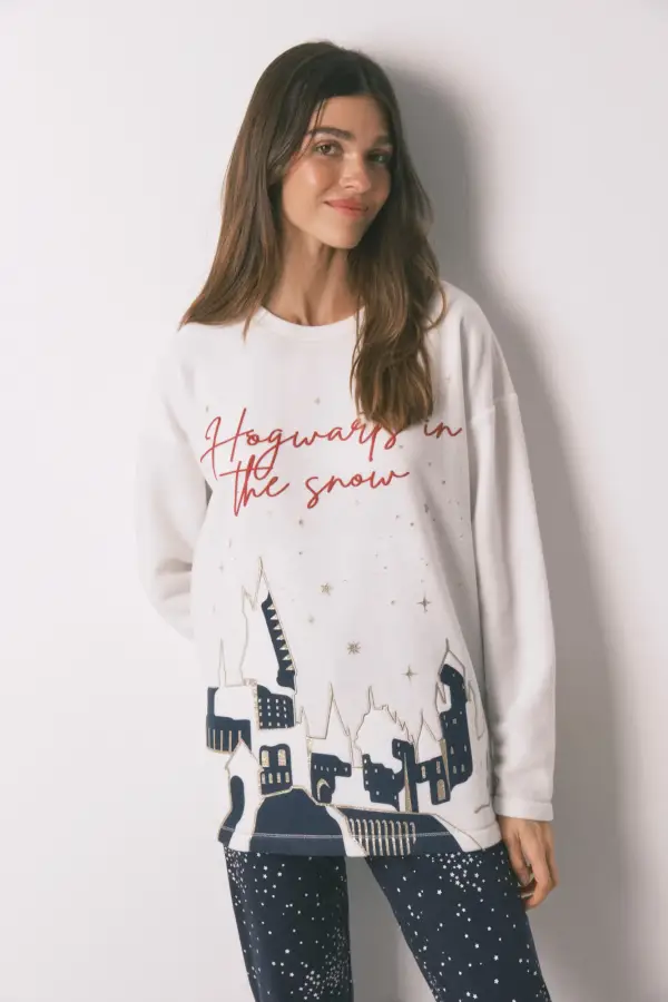Pijama largo polar estampado Hogwarts Pijama largo polar estampado Hogwarts