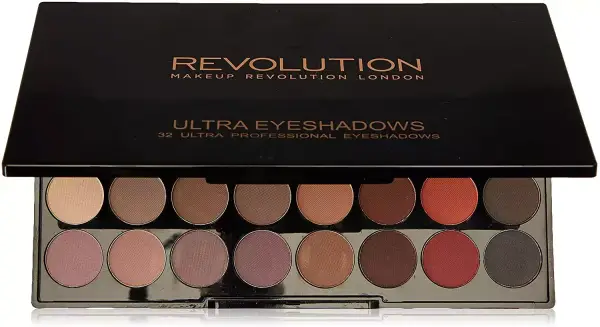 Makeup Revolution Paleta de 32 Sombras Mate Makeup Revolution Paleta de 32 Sombras Mate