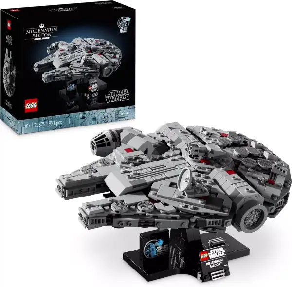LEGO Star Wars: Una Nueva Esperanza Halcón Milenario LEGO Star Wars: Una Nueva Esperanza Halcón Milenario