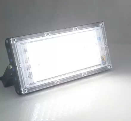 Foco LED impermeable 50W Foco LED impermeable 50W