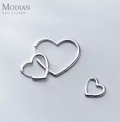 Pendientes de plata con forma de corazón Pendientes de plata con forma de corazón