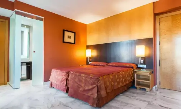 Hotel 4 estrellas con desayuno en Barcelona Hotel 4 estrellas con desayuno en Barcelona