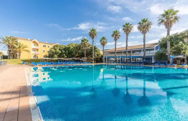 Vuelos + 4 noches a Menorca Vuelos + 4 noches a Menorca