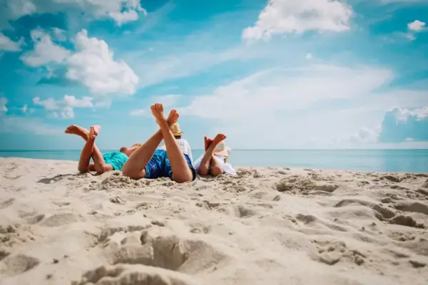 Vuelos ida y vuelta para VERANO Vuelos ida y vuelta para VERANO