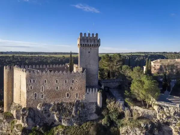 14 Castillos más sensacionales de España donde dormir 14 Castillos más sensacionales de España donde dormir