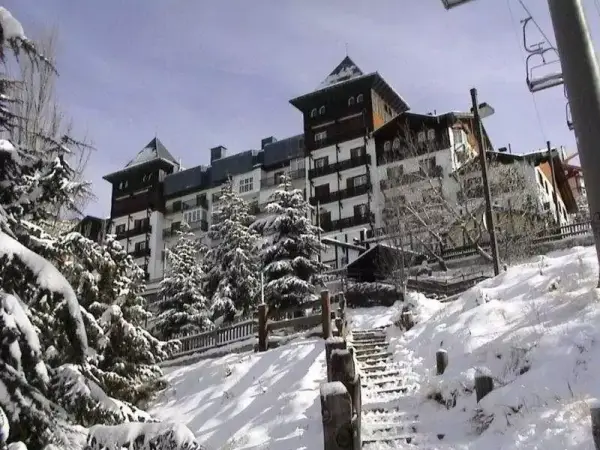 Hotel 4⭐️ con desayuno en Sierra Nevada Hotel 4⭐️ con desayuno en Sierra Nevada