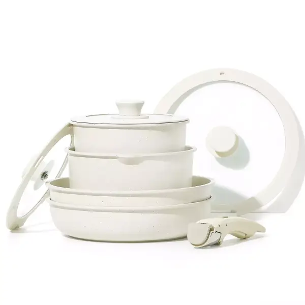 Batería de cocina 8 piezas con tapas Carote Batería de cocina 8 piezas con tapas Carote