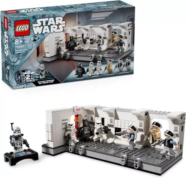 LEGO Star Wars: Una Nueva Esperanza Abordaje de la Tantive IV LEGO Star Wars: Una Nueva Esperanza Abordaje de la Tantive IV