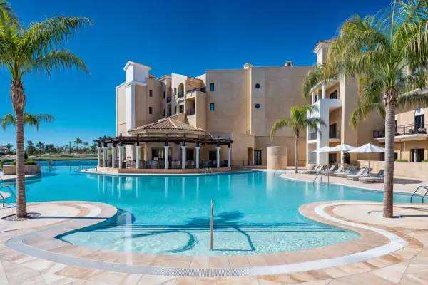 2 Noches en Hotel 5⭐️ con circuito spa + desayuno en habitación superior 2 Noches en Hotel 5⭐️ con circuito spa + desayuno en habitación superior
