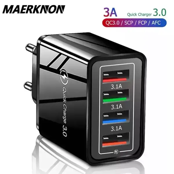 Cargador rápido con 4 puertos USB Cargador rápido con 4 puertos USB