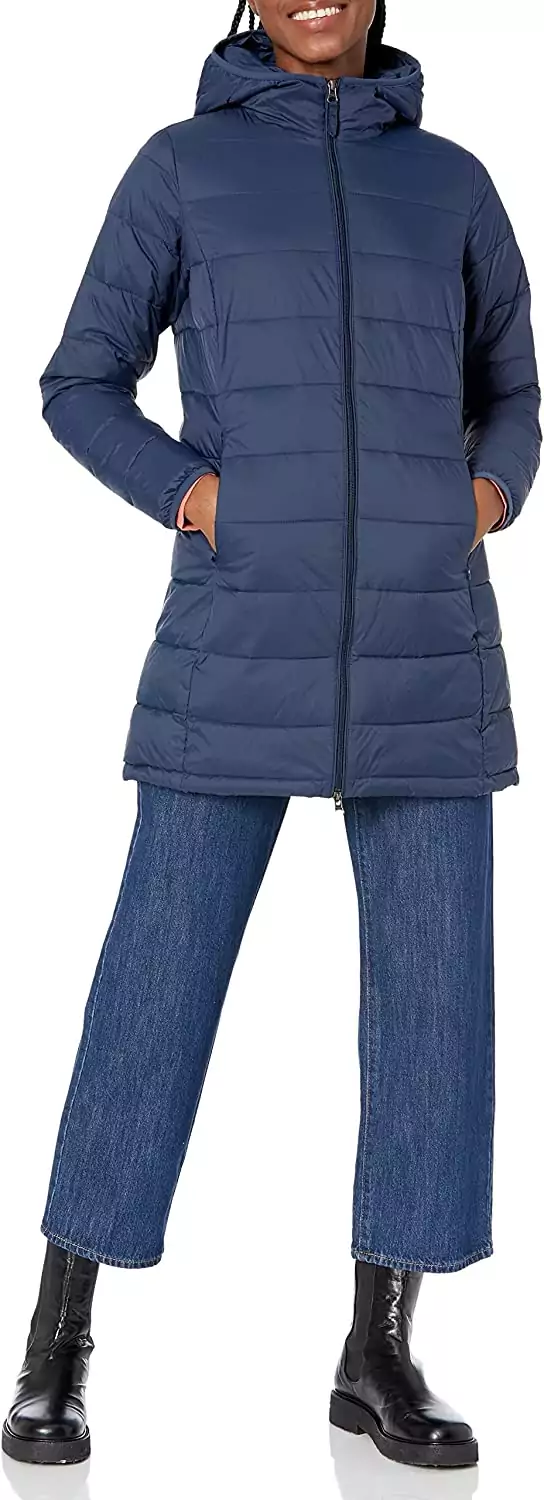 Abrigo acolchado resistente al agua con capucha, tallas grandes, azul marino, mujer - Amazon Essentials Abrigo acolchado resistente al agua con capucha, tallas grandes, azul marino, mujer - Amazon Essentials