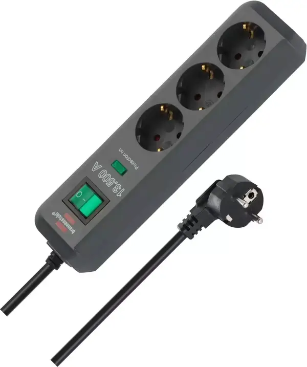 Regleta Brennenstuhl Eco-Line con 3 enchufes, protección sobretensión y cable de 1,5 m. Regleta Brennenstuhl Eco-Line con 3 enchufes, protección sobretensión y cable de 1,5 m.