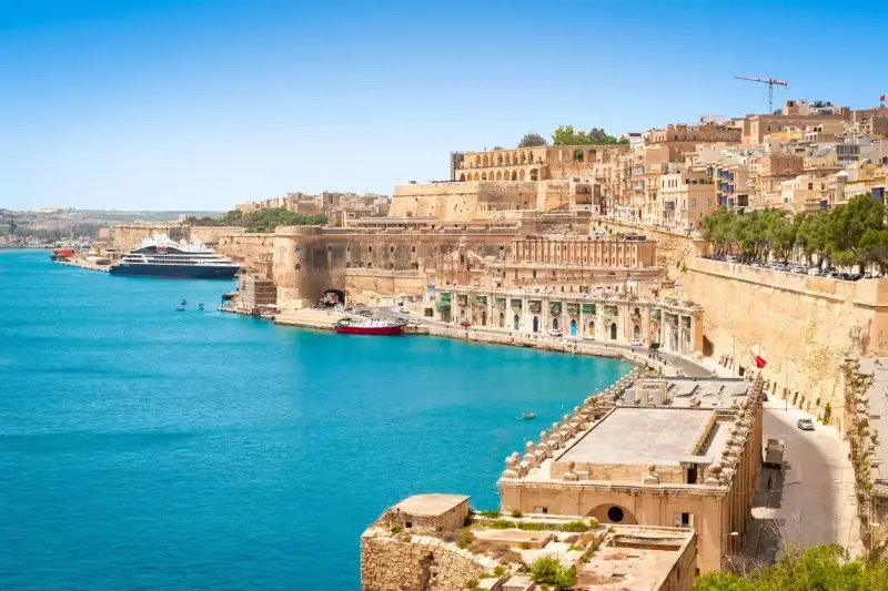 Viaje a Malta de 5 noches con resort 4⭐️ con desayunos y vuelos directos Viaje a Malta de 5 noches con resort 4⭐️ con desayunos y vuelos directos
