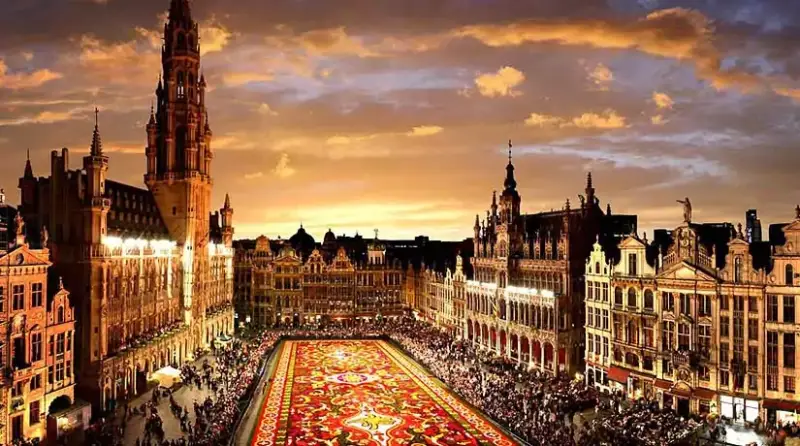 Vuelos + 2 noches en hotel 4 estrellas en Bruselas Vuelos + 2 noches en hotel 4 estrellas en Bruselas