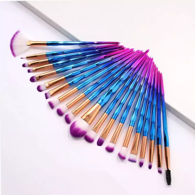 20 Brochas de maquillaje 20 Brochas de maquillaje