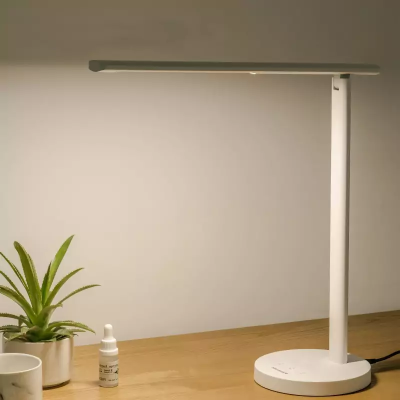 Lámpara Led de Escritorio Aukey 7W multifuncion Lámpara Led de Escritorio Aukey 7W multifuncion