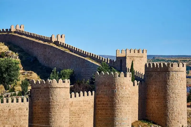 Ávila + Hotel de lujo + Desayuno Ávila + Hotel de lujo + Desayuno