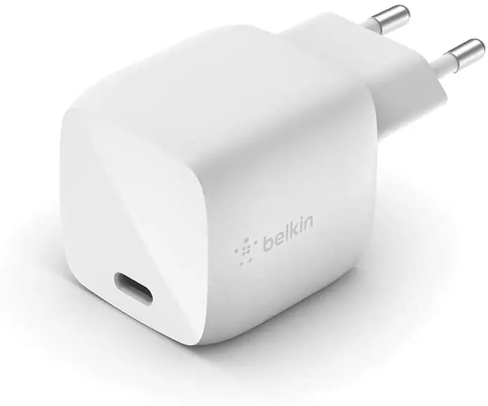 Cargador Belkin BoostCharage GaN USB-C de 30W Cargador Belkin BoostCharage GaN USB-C de 30W