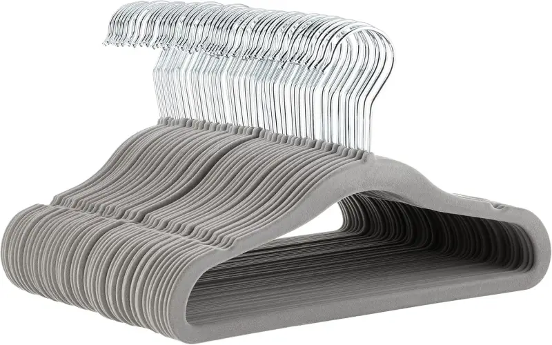 50 Perchas de terciopelo antideslizante Amazon Basics 50 Perchas de terciopelo antideslizante Amazon Basics