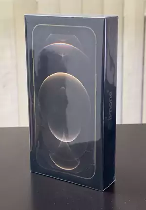 iPhone 12 64GB iPhone 12 64GB