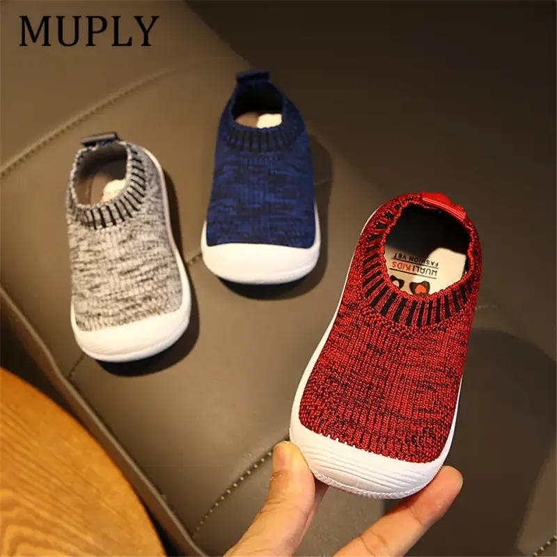 Zapatos para niños pequeños Zapatos para niños pequeños