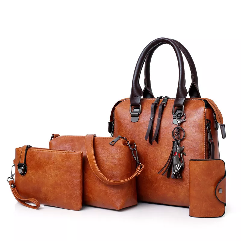Lote de 4 bolsos diferentes Lote de 4 bolsos diferentes
