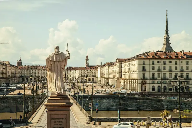 3 días en Turín (Italia) con vuelos + hotel y desayuno 3 días en Turín (Italia) con vuelos + hotel y desayuno