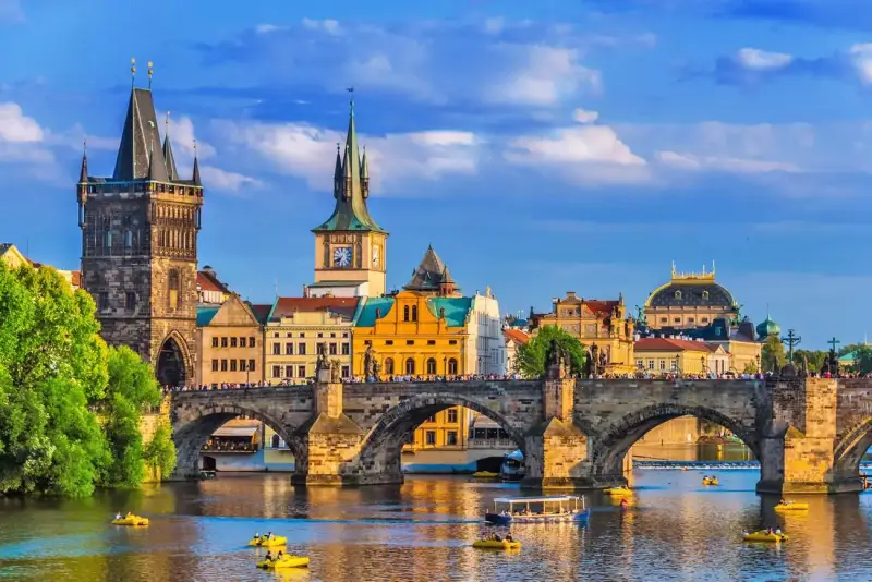 Vuelos directos a Praga (i/v) por 43€ Vuelos directos a Praga (i/v) por 43€