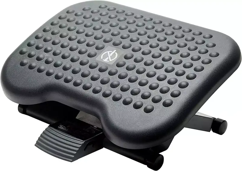 Reposapiés Ergonómico para oficina ajustable en altura e inclinación, Negro. Reposapiés Ergonómico para oficina ajustable en altura e inclinación, Negro.