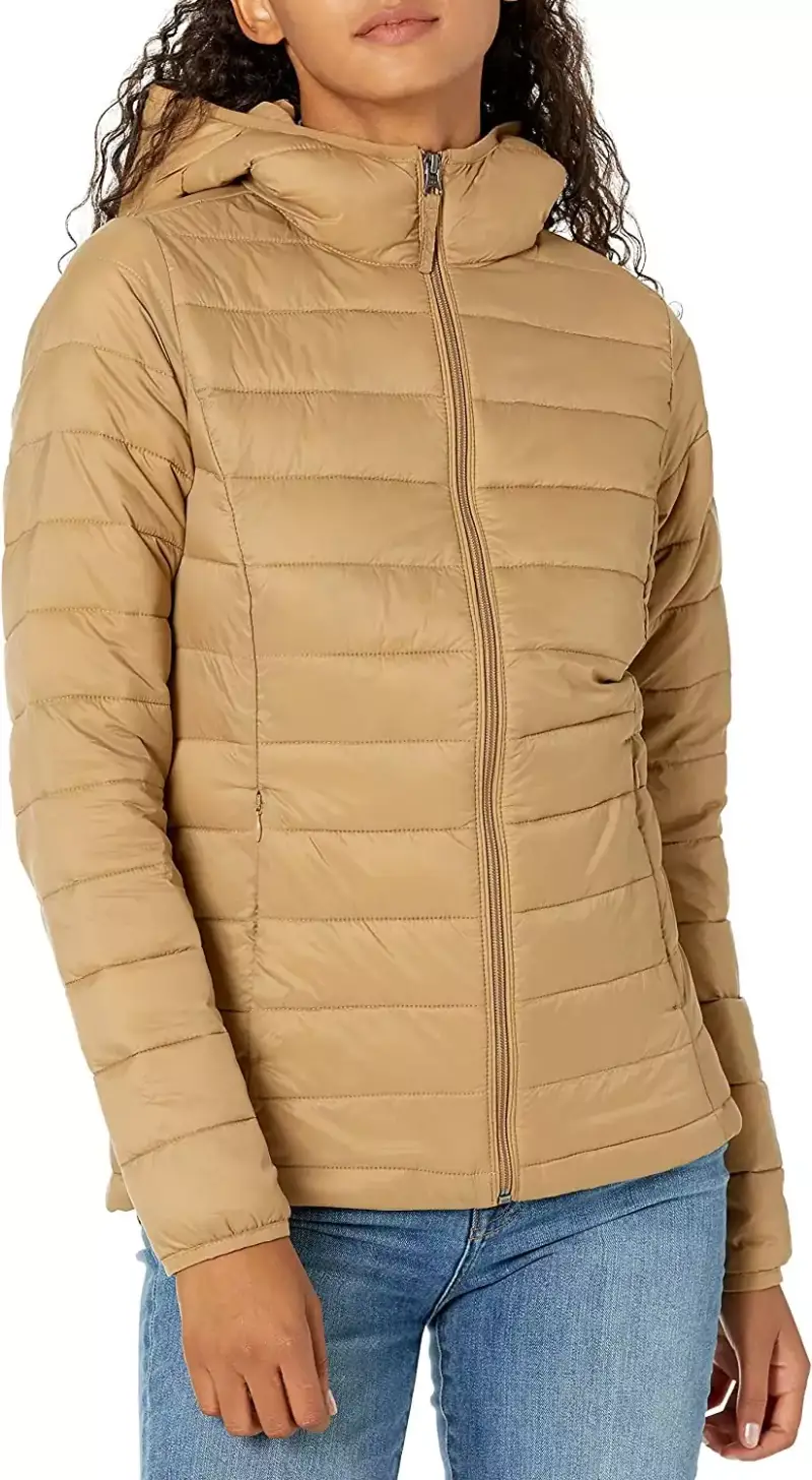 Chaqueta Acolchada Ligera con Capucha y Cremallera Completa para Mujer en Camel Chaqueta Acolchada Ligera con Capucha y Cremallera Completa para Mujer en Camel