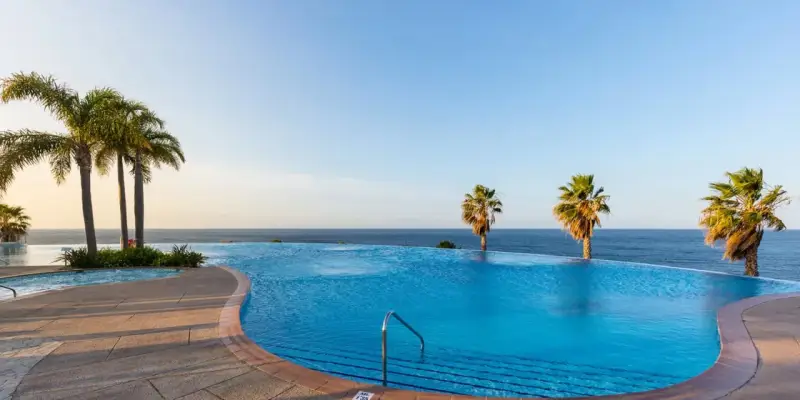 Hotel 4⭐️ en Almuñécar (Abril) Hotel 4⭐️ en Almuñécar (Abril)