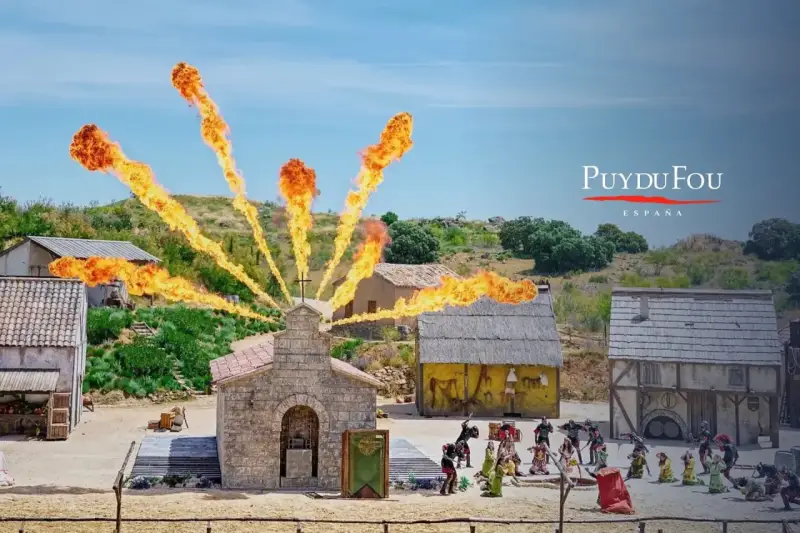 Hotel 4⭐️con desayuno + Entrada al parque Puy du Fou Hotel 4⭐️con desayuno + Entrada al parque Puy du Fou