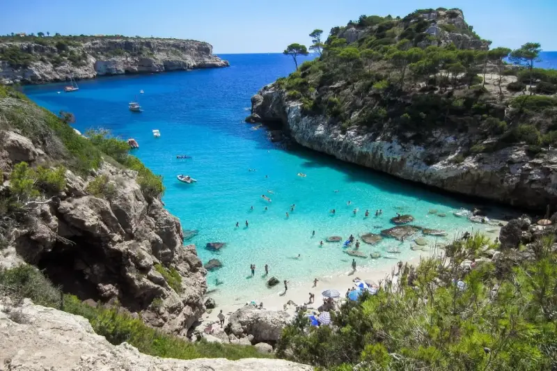 MALLORCA Apartahotel 4★ 4 noches y Ferry con coche MALLORCA Apartahotel 4★ 4 noches y Ferry con coche