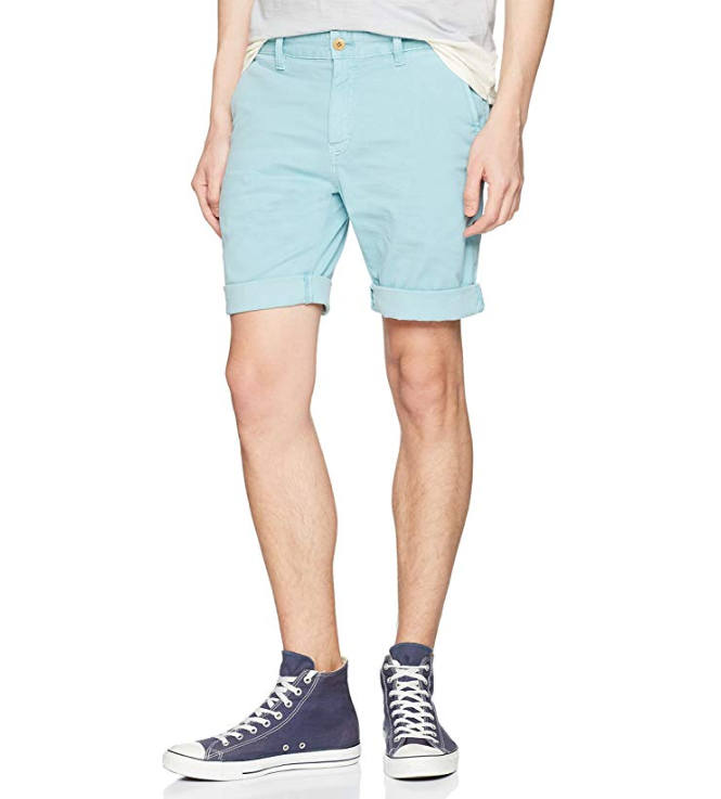 Descuentazo en pantalones cortos Tommy Jeans.