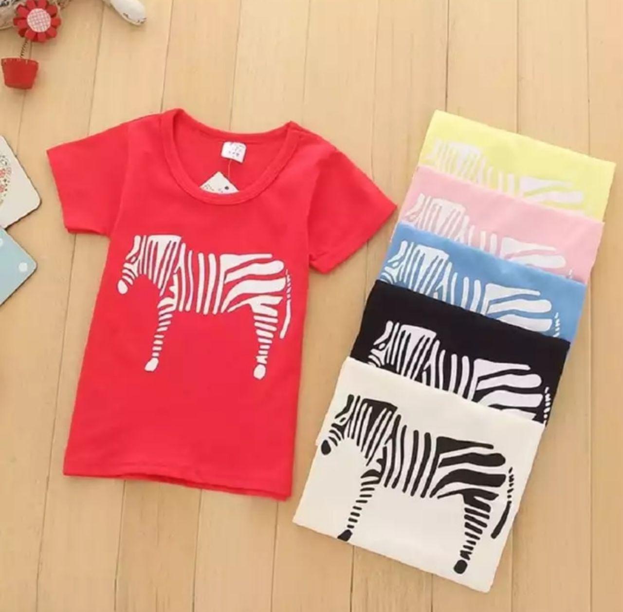 Camisetas para niños en diferentes colores y tallas