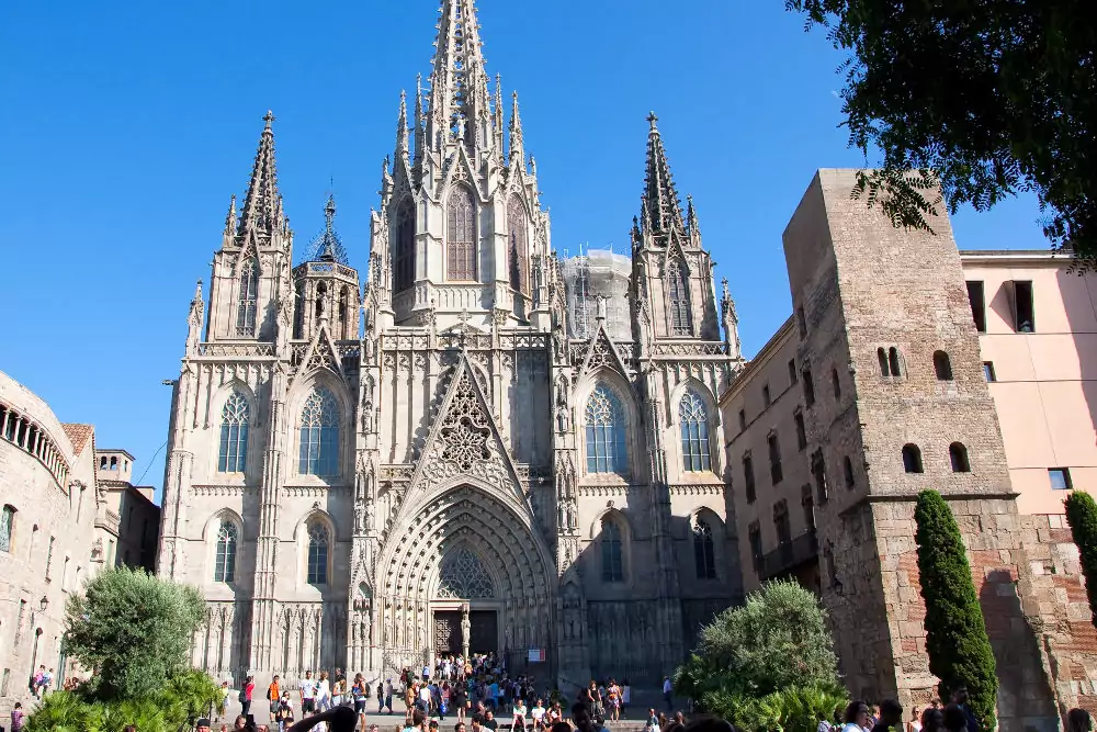 Tour GRATIS por Barcelona Tour GRATIS por Barcelona