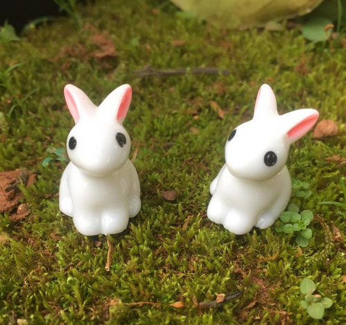 Mini figurita conejo